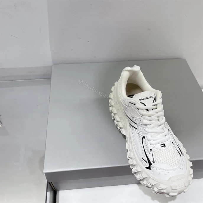 View 7 of BALENCIAGA MEN’S DEFENDER TRAINERS – BB225