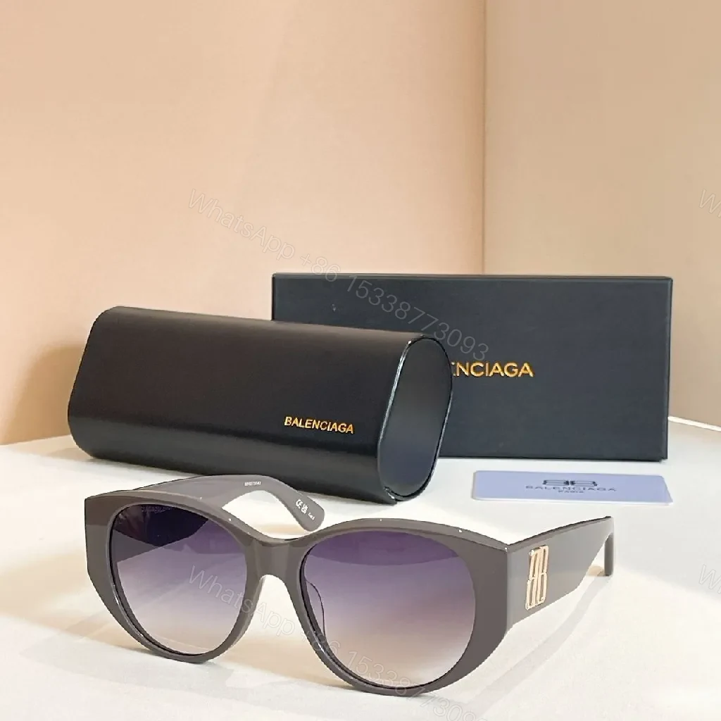 View 5 of Oversized Tortoise Sunglasses with Polarized UV400 Lenses