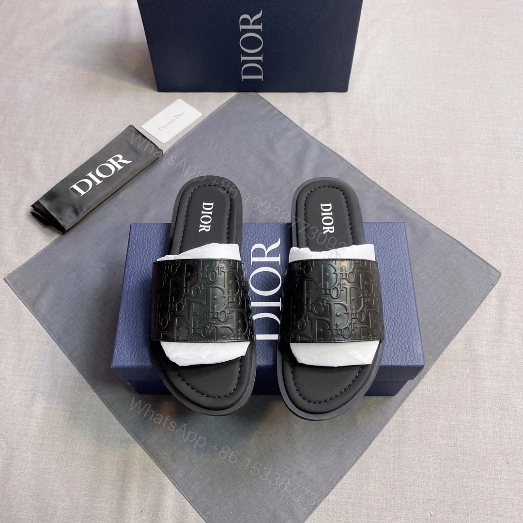DIOR A貨 男款CD壓紋拖鞋 黑色休閒拖鞋 — view 1