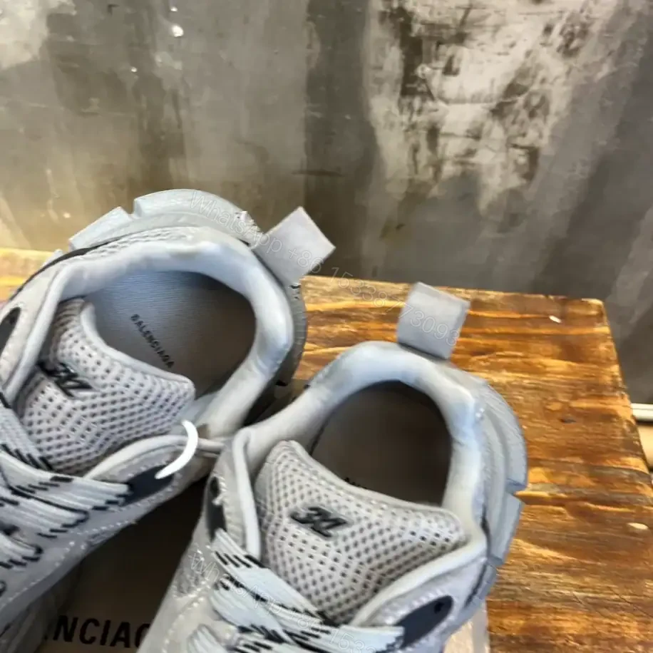 View 3 of BALENCIAGA MEN’S 3XL SNEAKER – BB230