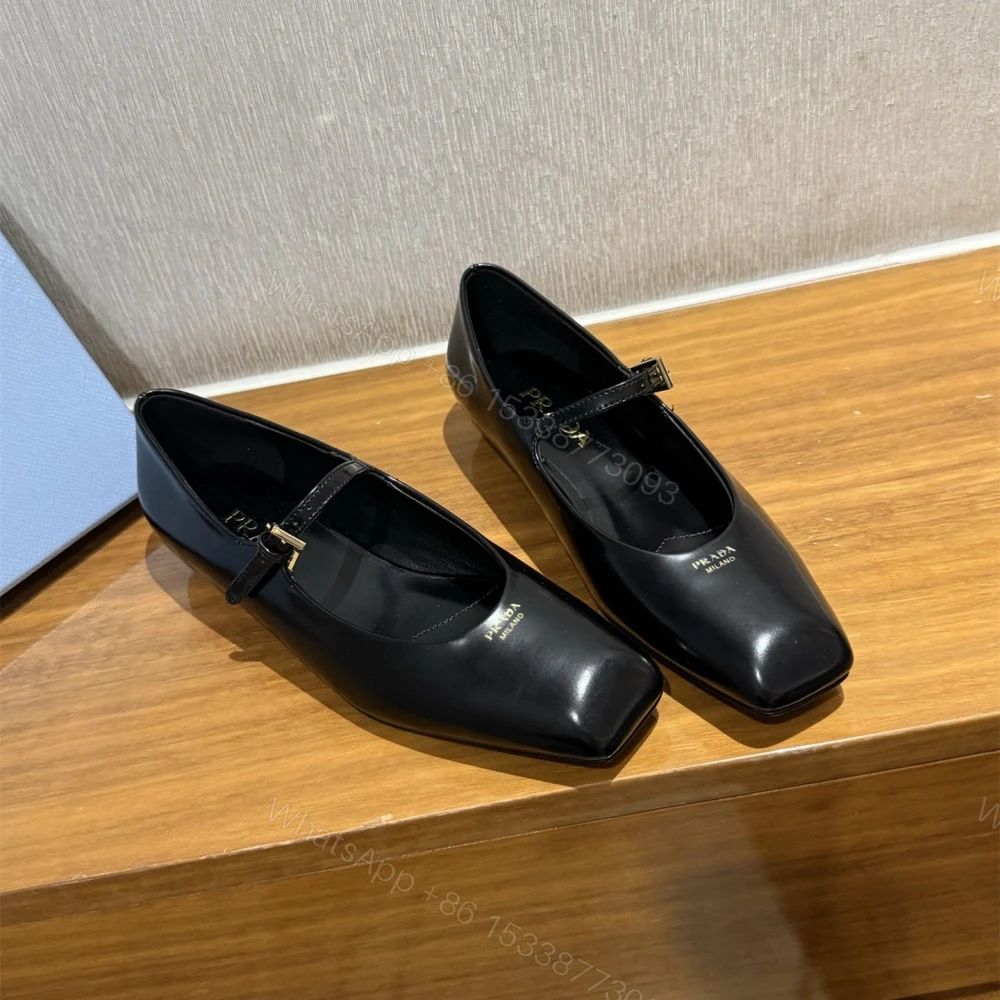 View 2 of 高仿Prada*1F826N方頭皮質塔扣平跟單鞋黑色免檢版