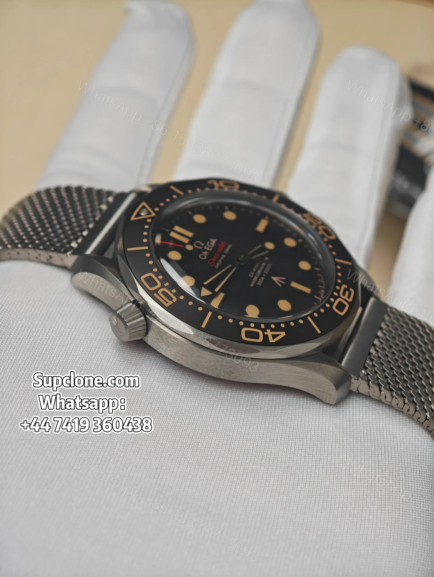 View 5 of Omega Super Clone Seamaster Diver 300M “No Time To Die” 42mm 210.90.42.20.01.001
