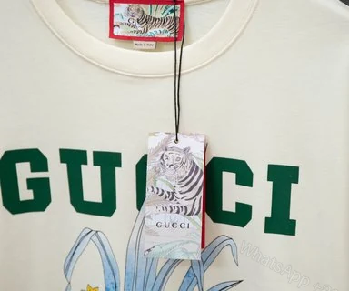 View 3 of GUCCI Tiger T-Shirt – GC0054