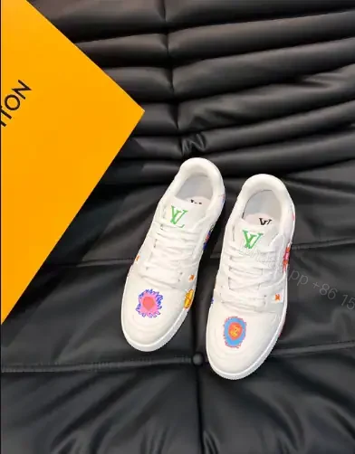 View 5 of LOUIS VUITTON X YAYOI KUSAMA LV TRAINER SNEAKER IN WHITE – LSVT352