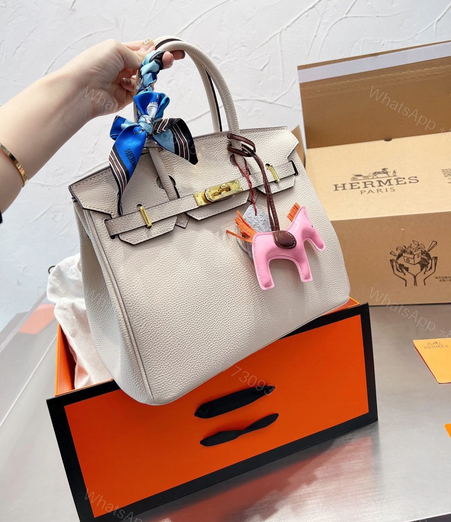 Hermes Birkin 25cm — view 1