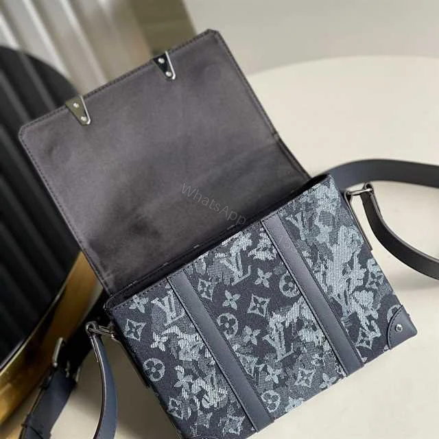View 4 of LOUIS VUITTON TRUNK MESSENGER MONOGRAM CANVAS M57282