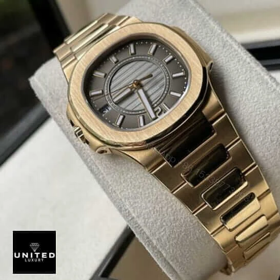 View 6 of Patek Philippe Nautilus 7011/1R-010 Replica