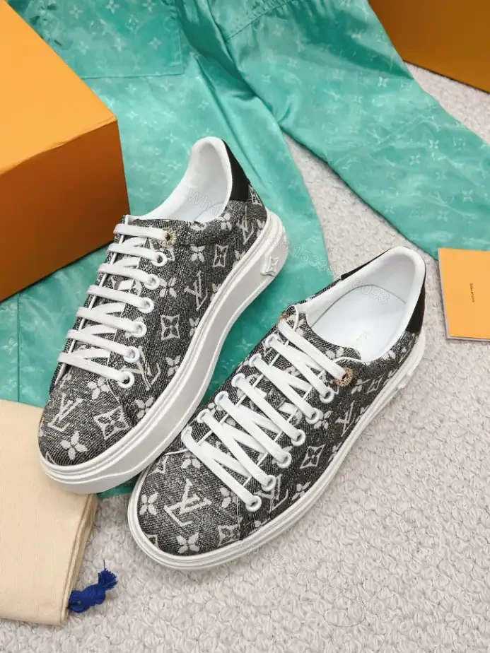 View 4 of LV TIME OUT SNEAKER – LSVM041