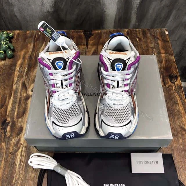 View 6 of BALENCIAGA MEN’S RUNNER TRAINERS IN GREY – BB207