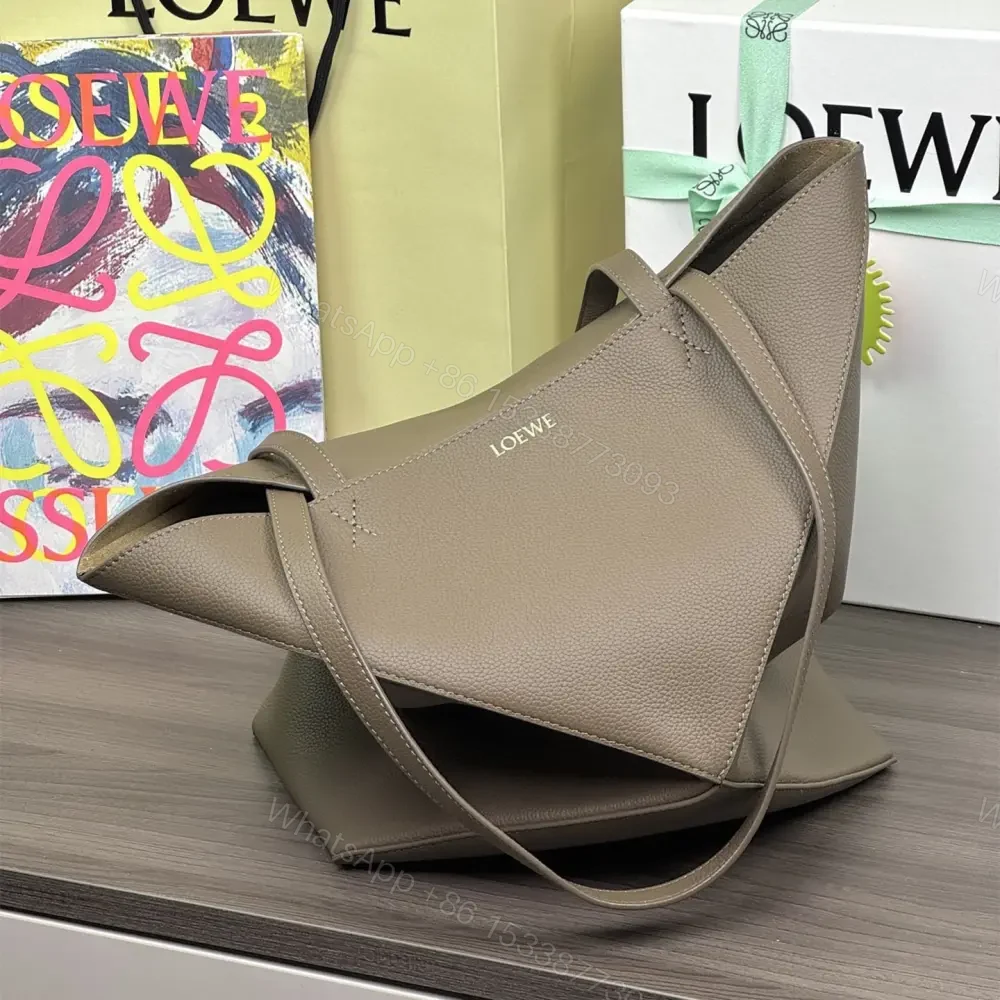 View 4 of 高仿Loewe*Fold系列3170小牛皮Tote手袋灰褐色中號免檢版