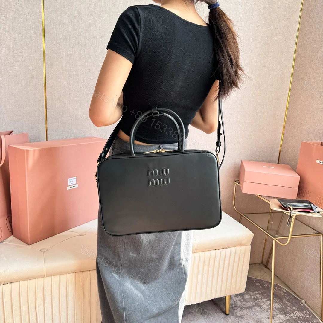 View 12 of 高仿miumiu*5BB17長肩帶公文包黑色免檢版
