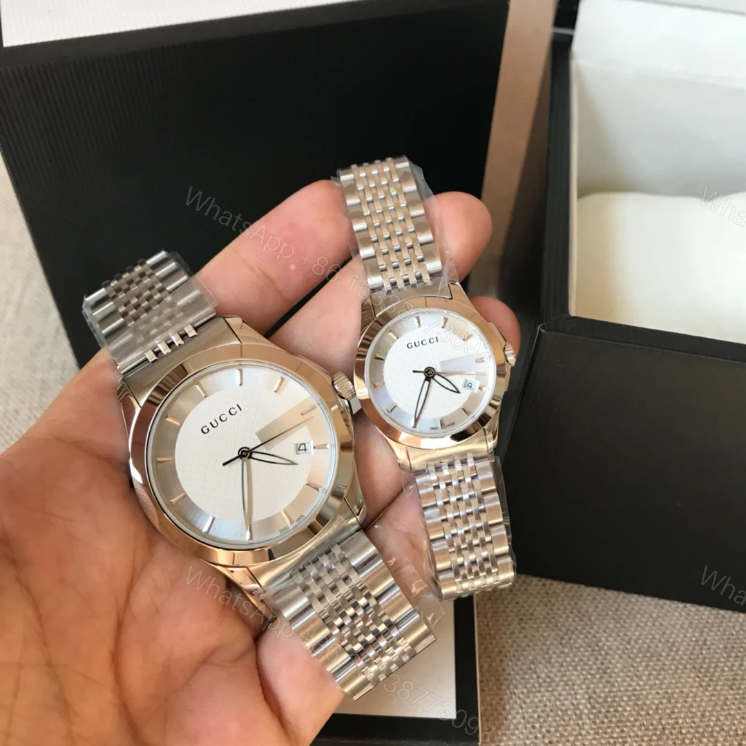 Gucci一比一情侶錶 白面雕紋款 銀色鋼帶極簡風格熱銷對錶 — view 1