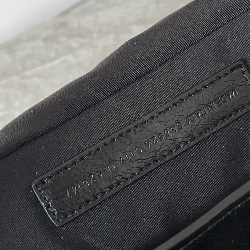 View 17 of 高仿Balenciaga*LeCagole2024新款法棍包黑色S