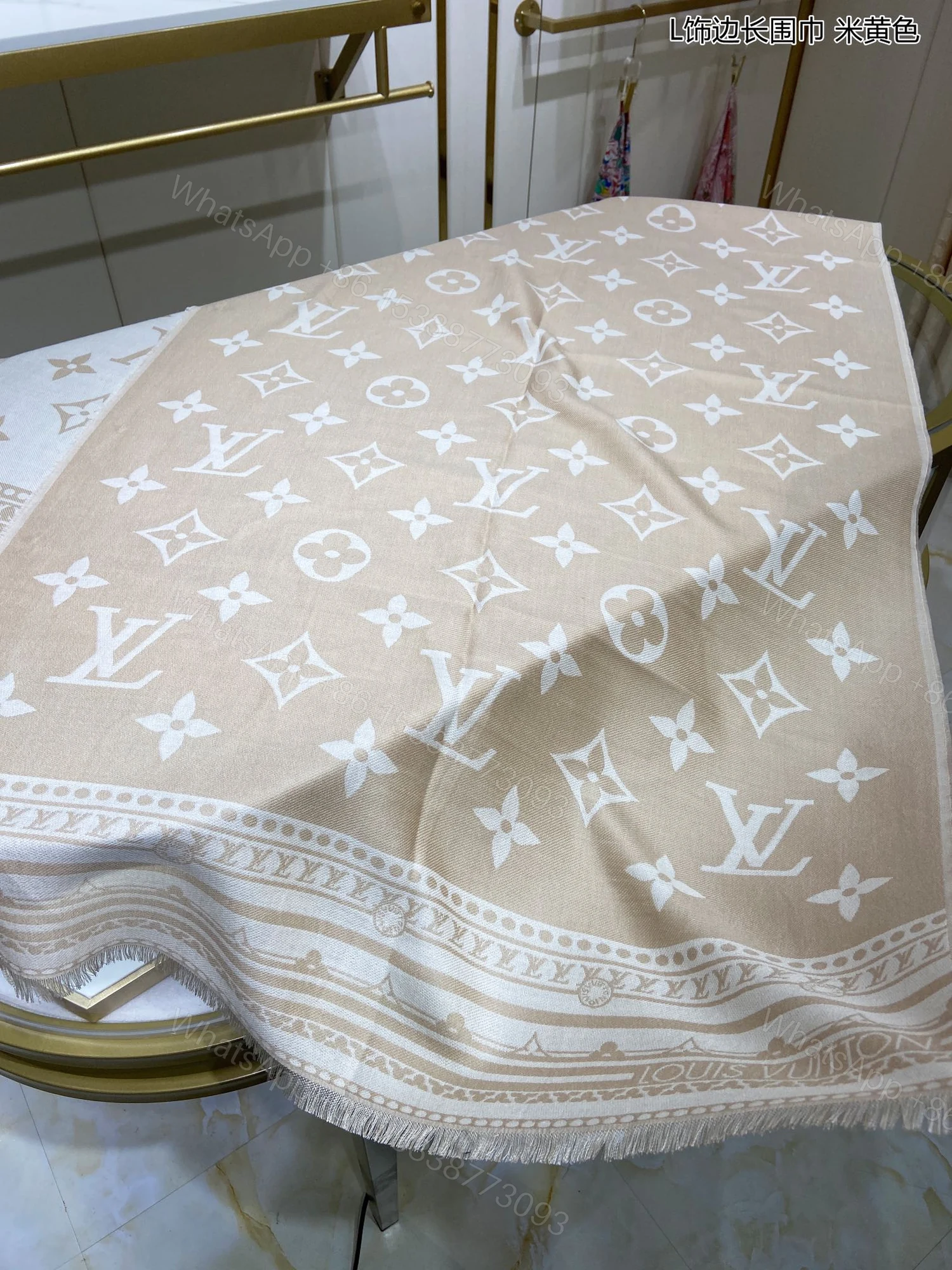View 8 of EN – Luxury LUV Scarf 004