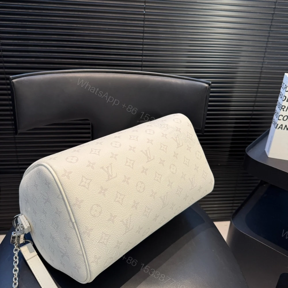 View 7 of Louis Vuitton Speedy P9 Bandoulière 30 In White 30Cm