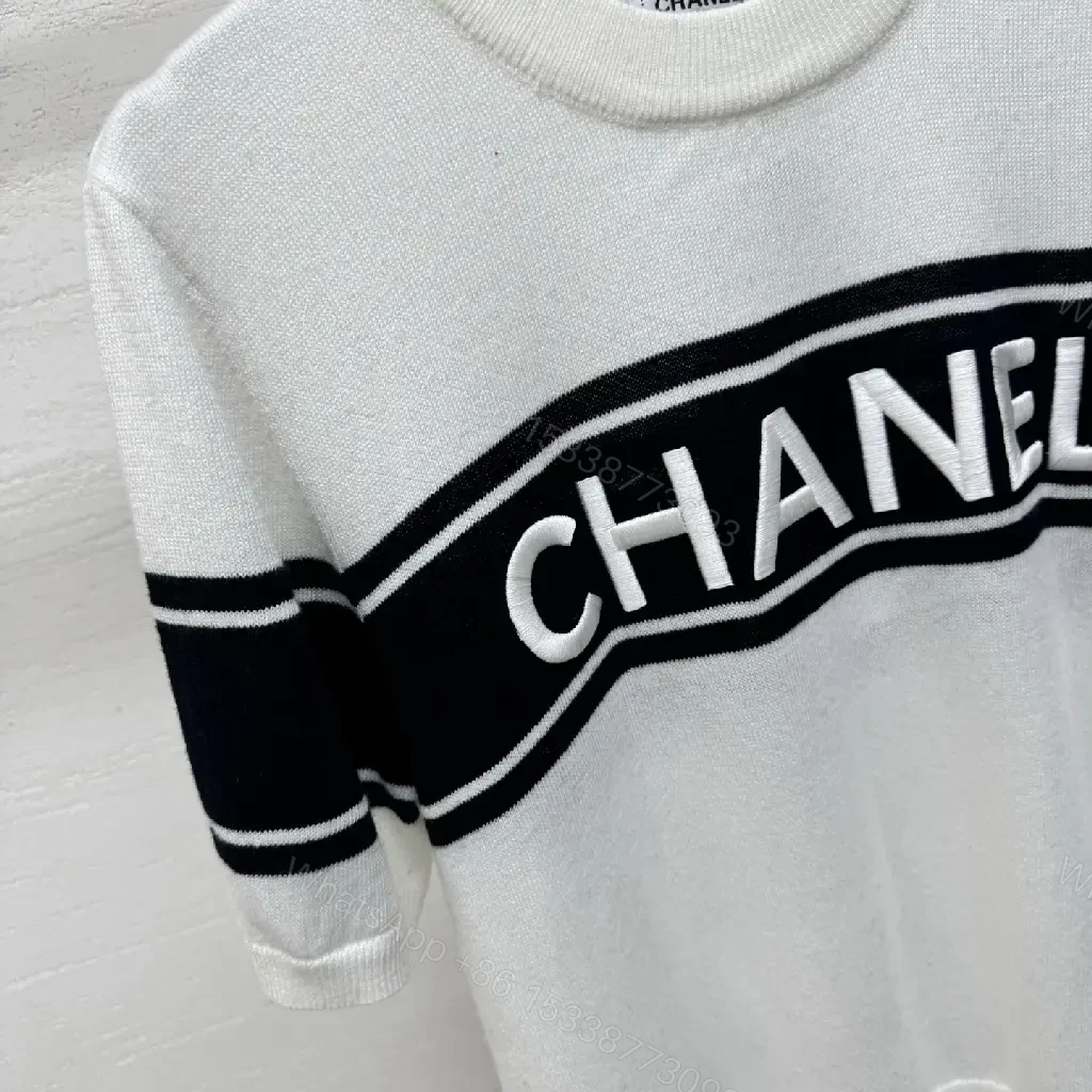 View 5 of White Knit Top - Premium Comfort, Logo Graphic, Relaxed Fit, Durable Knit