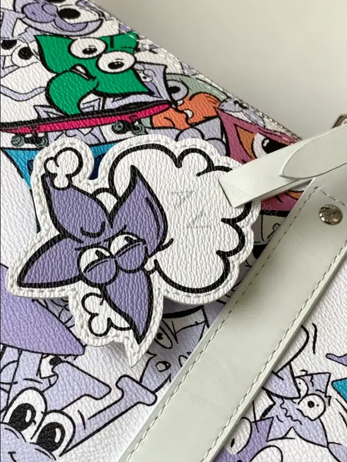 View 8 of LOUIS VUITTON KEEPALL BANDOULIÈRE 50 – LBV423