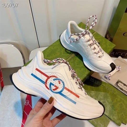 View 2 of MEN’S GUCCI RUN SNEAKER – GC146