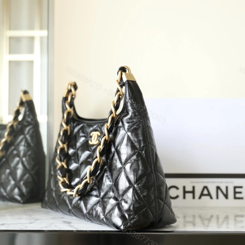View 4 of 高仿Chanel*24A系列AS4923小羊皮流浪包小號免檢版