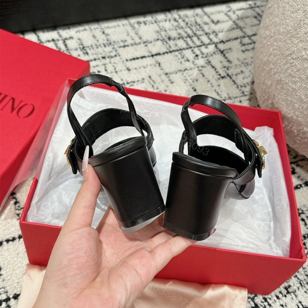 View 7 of 高仿Valentino*5W2S0JP方頭露跟單鞋黑色6CM免檢版