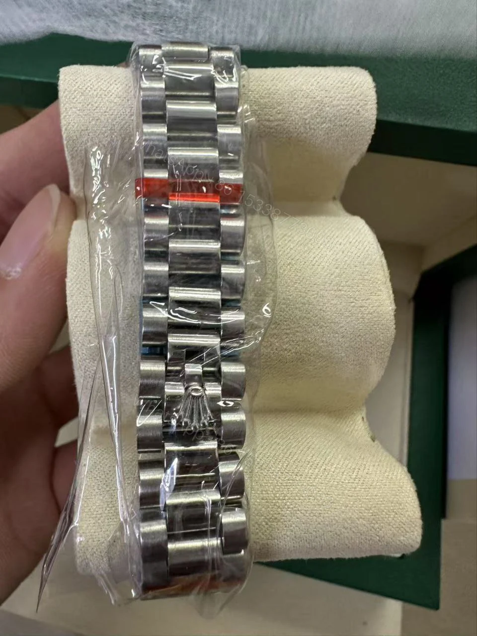 View 5 of ROLEX DATEJUST DIAMOND BEZEL OYSTER WHITE GOLD PURPLE 31MM