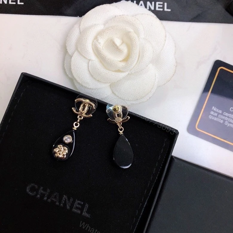 EN – Lux Earring Chanel 015 — view 1