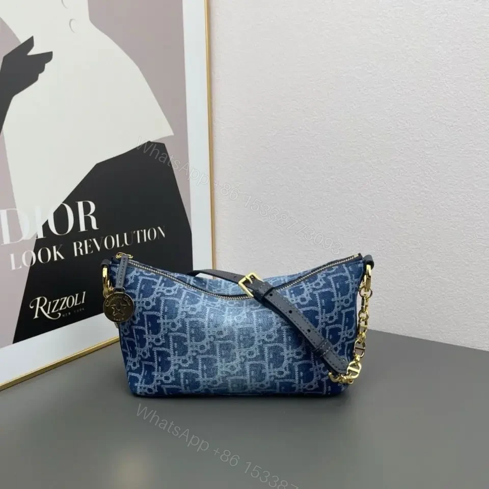 DIOR — view 1