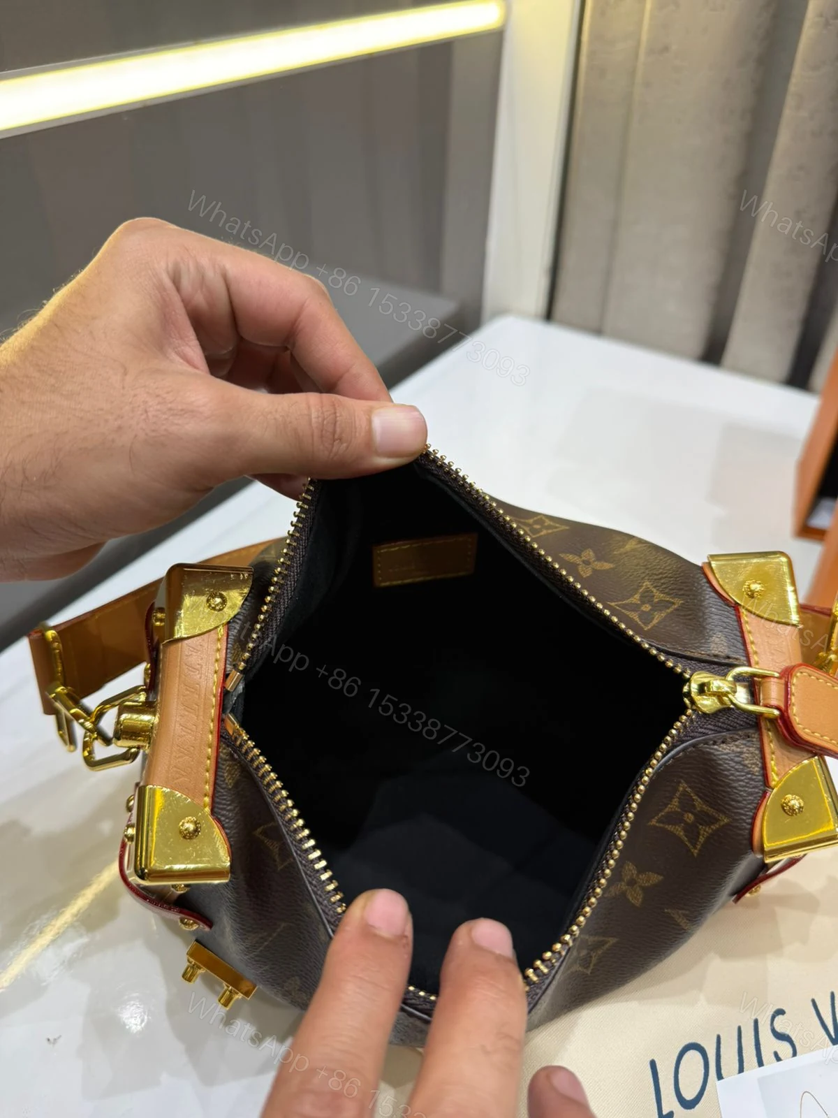 View 3 of FIRST COPY LOUIS VUITTON MM MONOGRAM GIFT SET COMBO