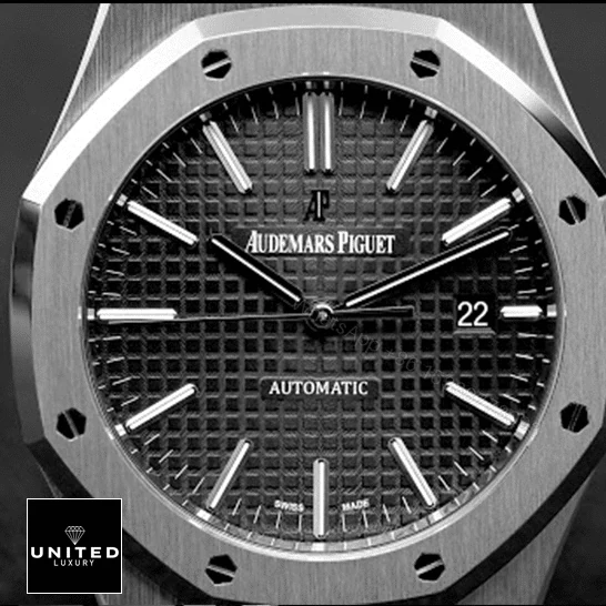 View 8 of Audemars Piguet Royal Oak 15400ST.OO.1220ST.04 Replica