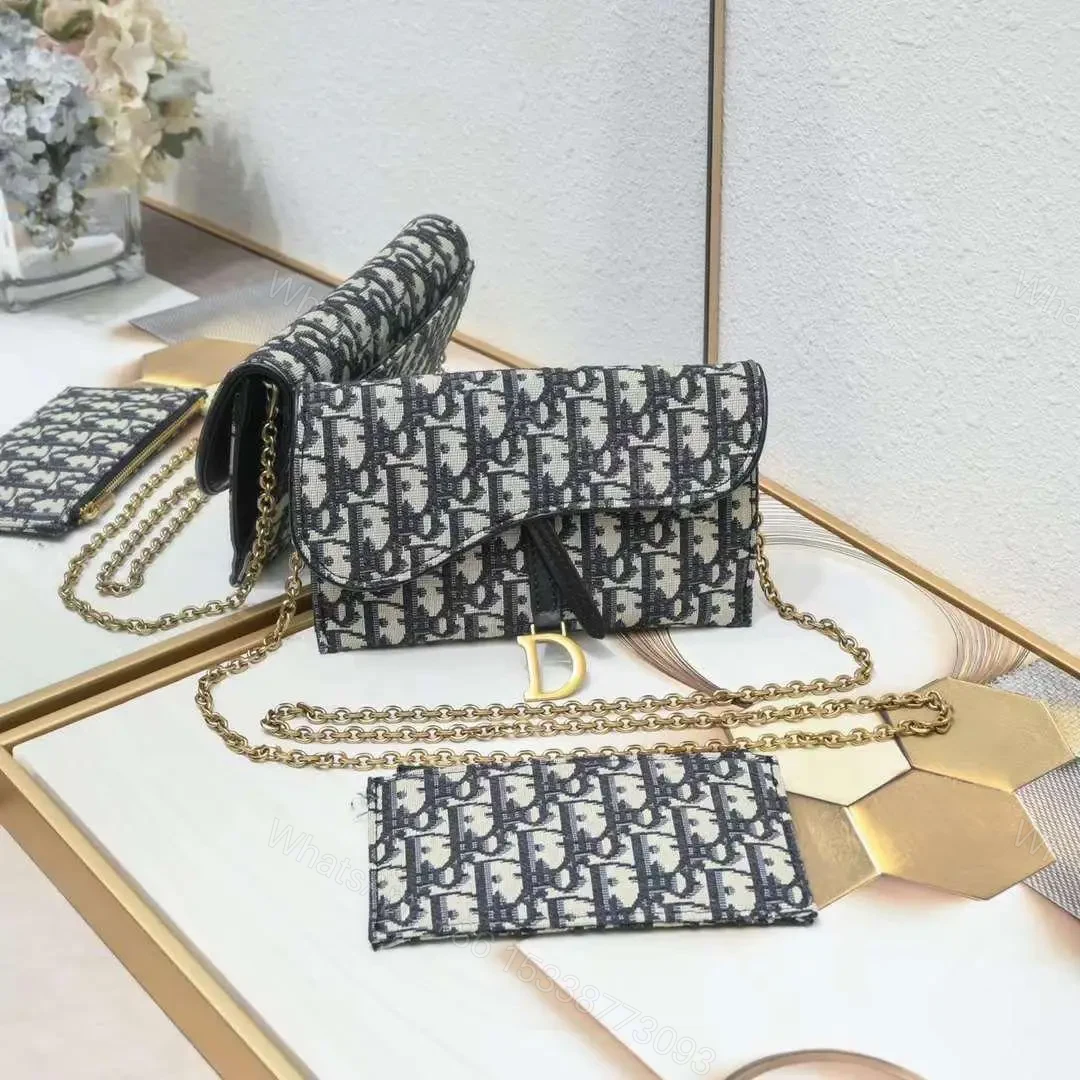 DIOR — view 1