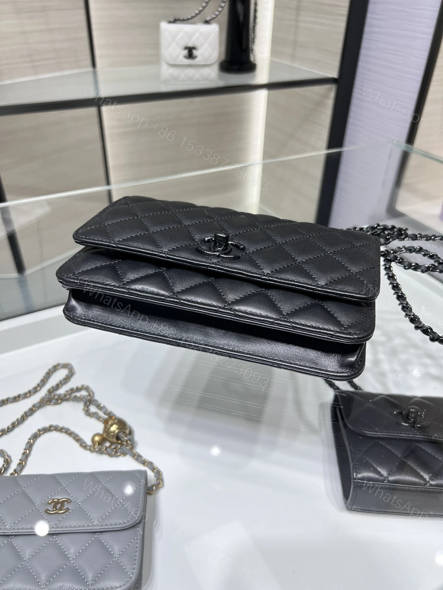 Chanel 高仿黑色菱格鏈條包 全黑五金設計 — view 1
