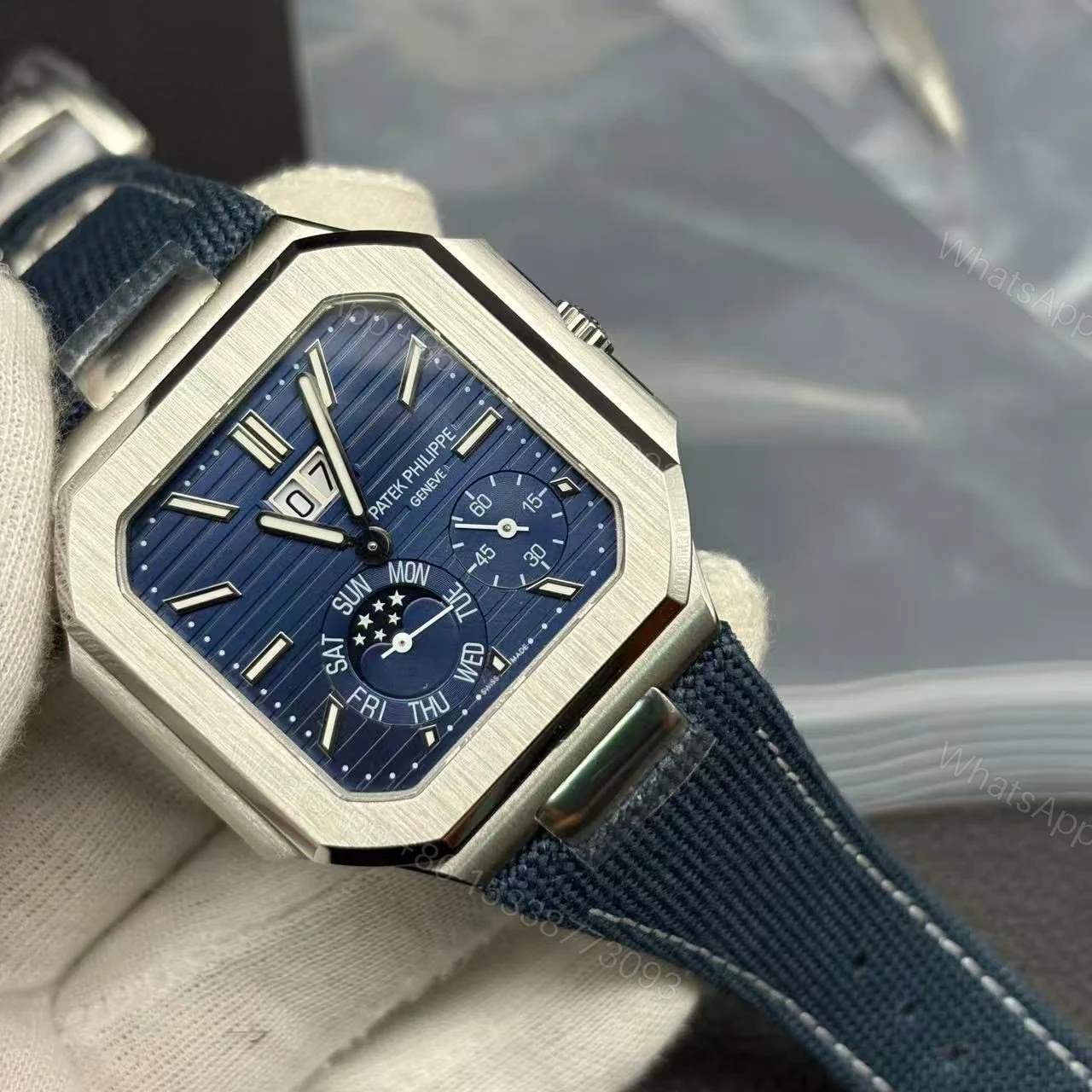 View 2 of Patek Philippe Nautilus Steel 5726A-001 Super Swiss Clone 1:1 ( Original Quality )