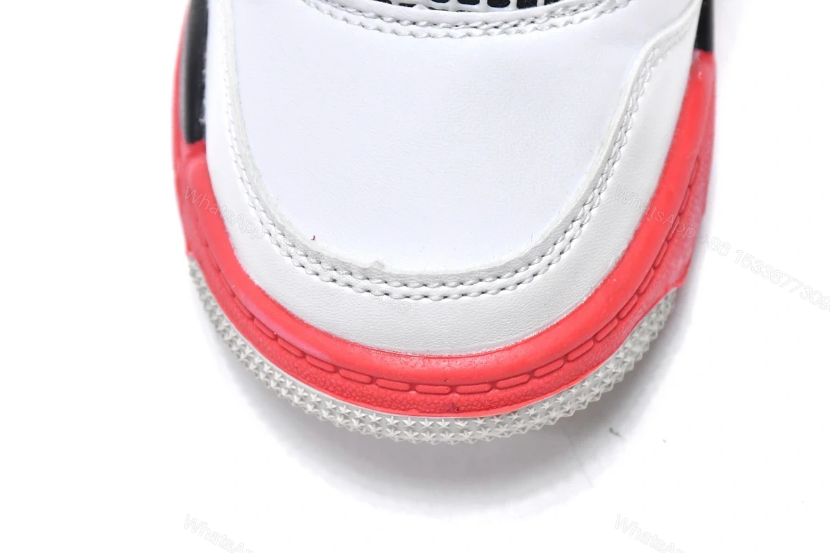 View 7 of Jordan 4 Kids Shoes Retro Fire Red (2020) BQ7669-160