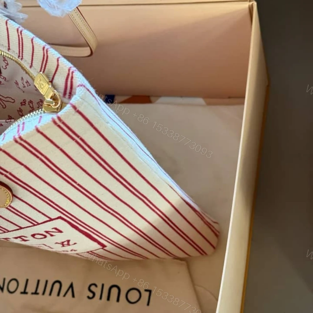 View 10 of LOUIS VUITTON CARRY IT BEIGE 37CM M15121