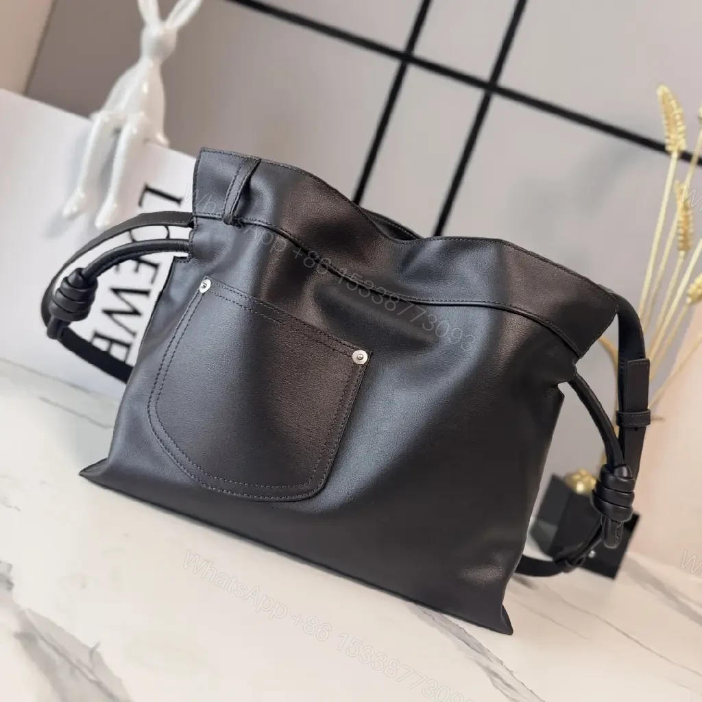 View 3 of Minimalist Leather Bag – Structured, Durable Everyday Carry