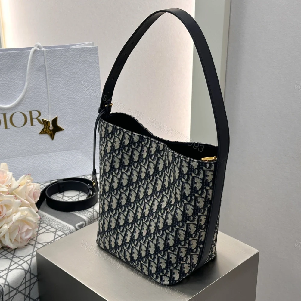 View 3 of 高仿Dior*Star系列M2854M928印花水桶包藍色小號免檢版