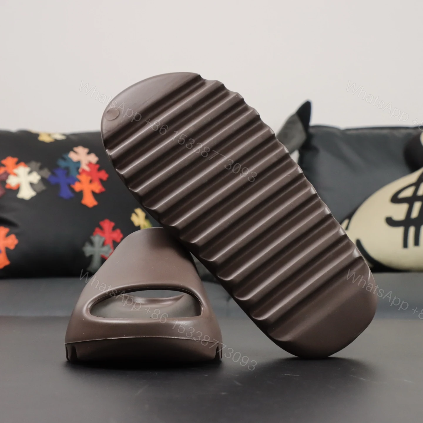 View 3 of Yeezy Slide “Soot” Reps