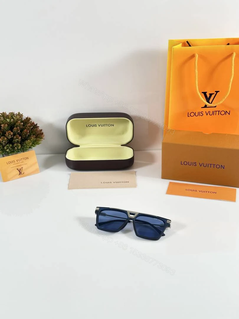 View 4 of First Copy Louis Vuitton Black Aviator Frame Blue Lens Men’s Sunglasses