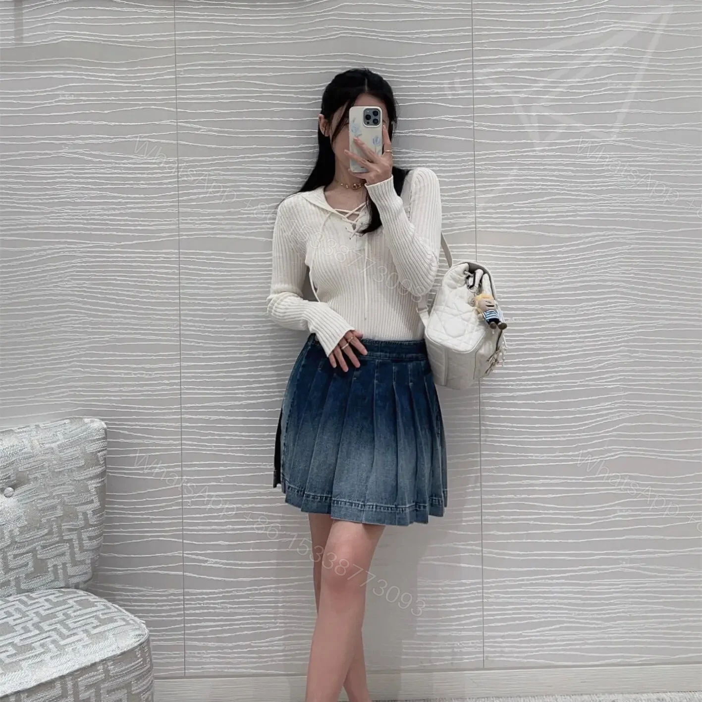 View 19 of 高仿Dior*Caro系列M6301M030小羊皮雙肩包白色中號免檢版