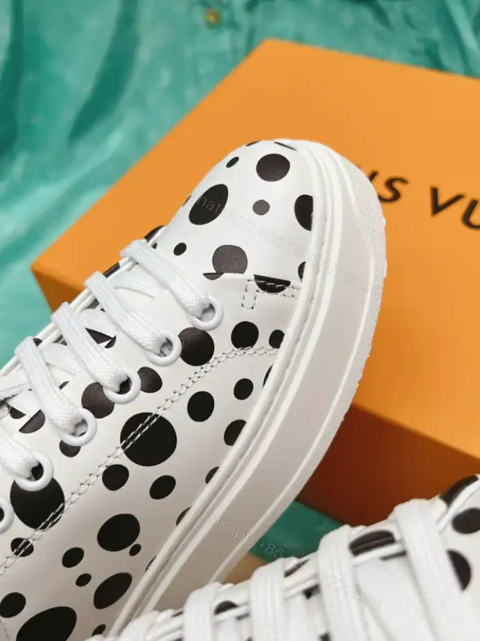 View 5 of LV TIME OUT SNEAKER – LSVM042