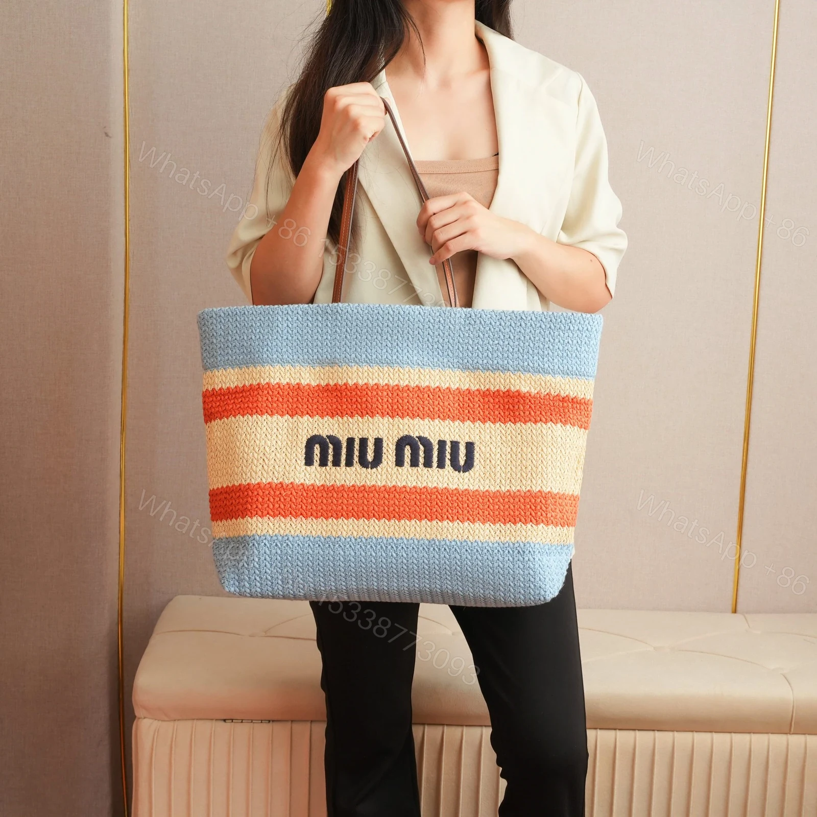 View 14 of 高仿miumiu*5BG228拼色LOGO手提包拼藍色免檢版