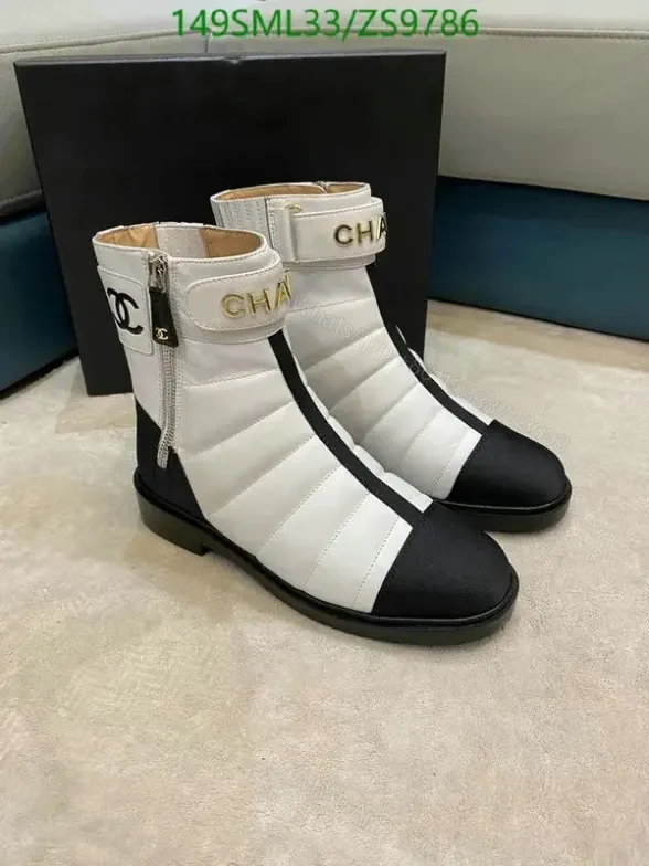 Chanel Mid-Heel Boots ZS97 in Cowhide and Sheepskin — view 1