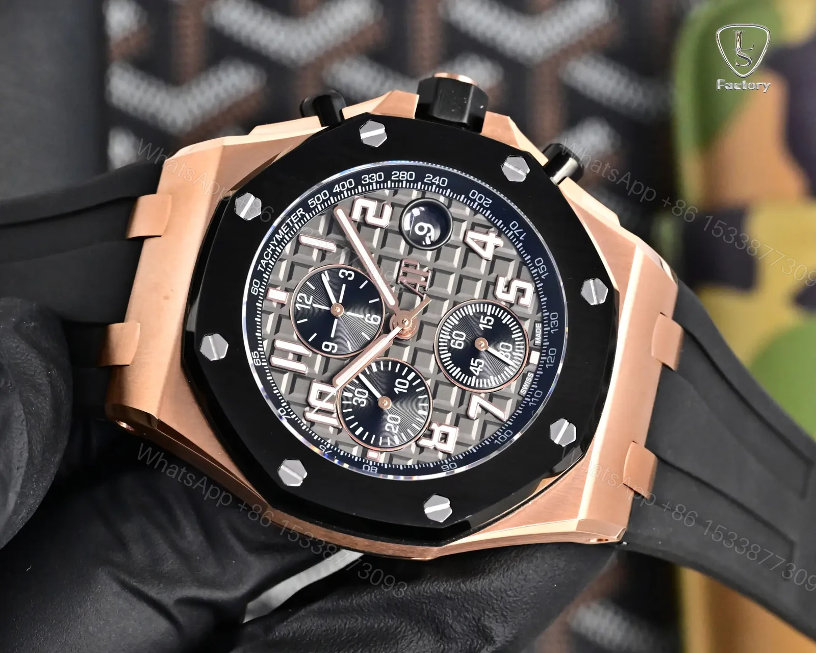 View 4 of Audemars Piguet Royal Oak Offshore Pink Gold – Rubberclad / Black Dial Bracelet 26238OK.OO.A002CA.01