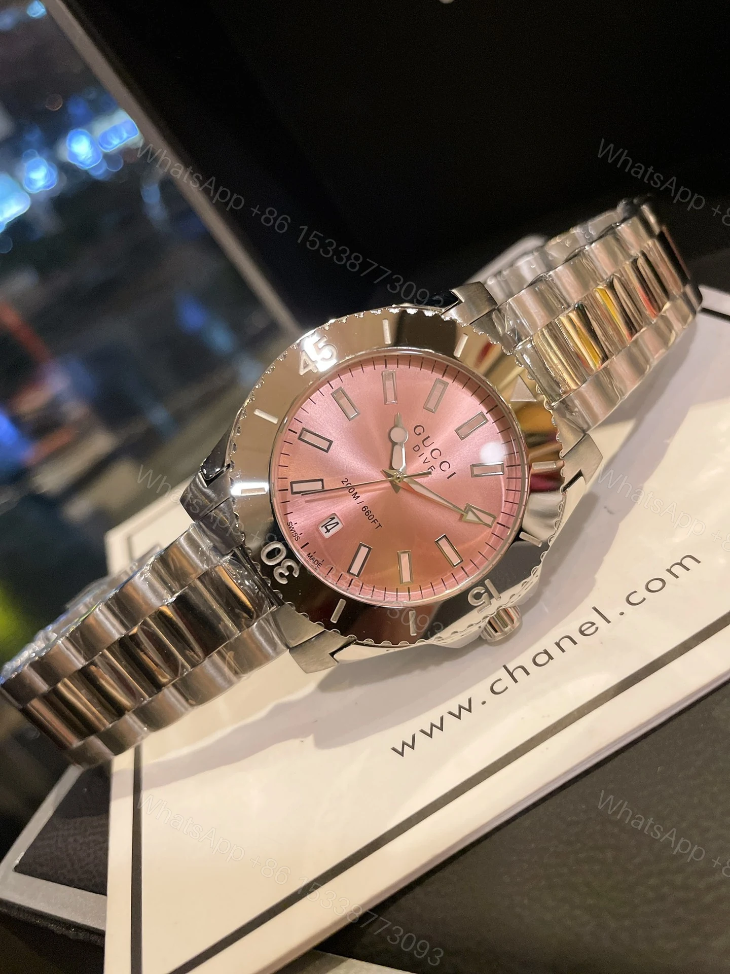 Gucci Dive 粉色表盤精鋼腕錶 女款時尚潛水手錶 — view 1