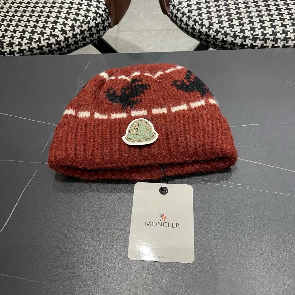 Cozy Knit Beanie with Crest – Warm Patterned Style Beanie — view 1