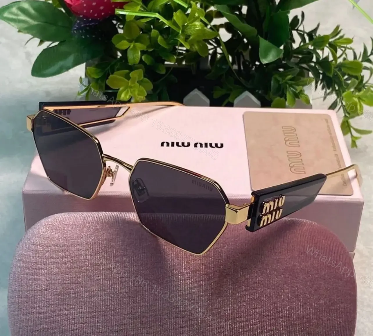MIU MIU — view 1