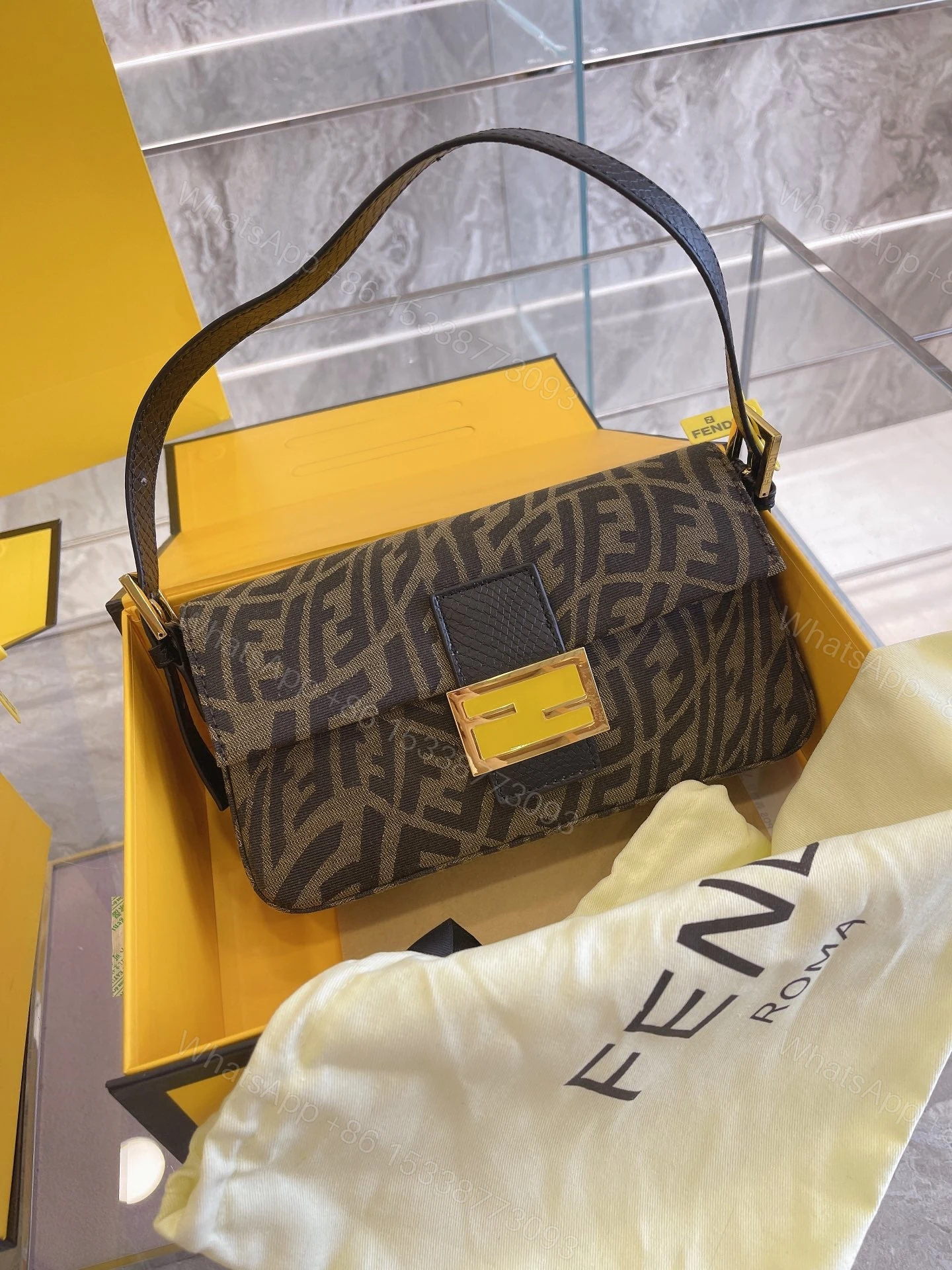 Fendi Women Baguette 1997 Brown — view 1