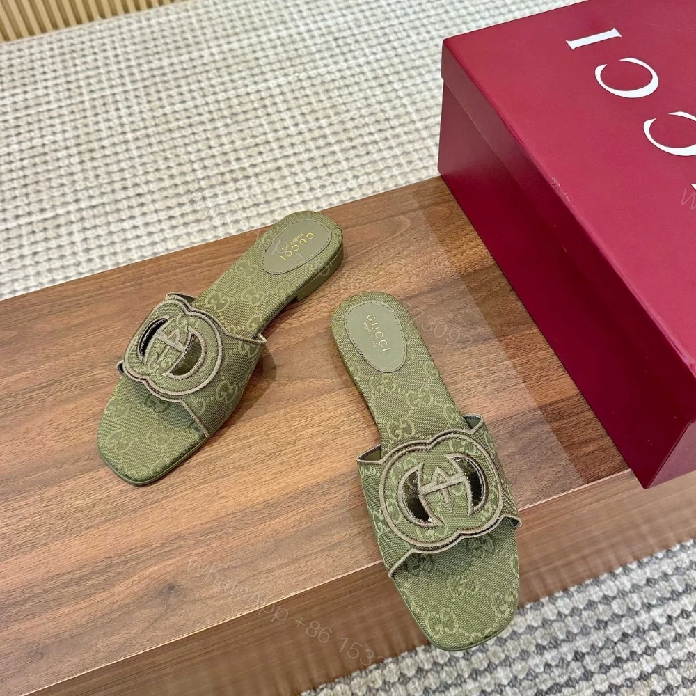 View 7 of GUCCI WOMEN SLIDE SANDAL WITH INTERLOCKING G GREEN GG CANVAS‎ ‎790447 9SF00 3005
