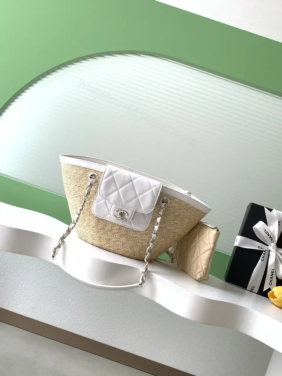 Coastal Straw Tote: Quilted Pouch, All-Day Versatility — view 1