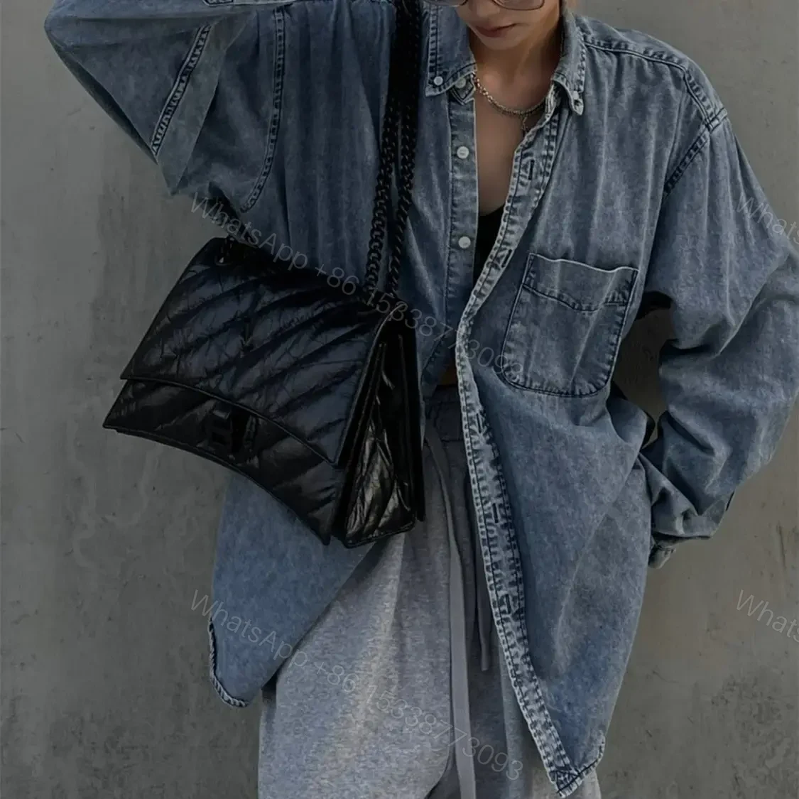 View 17 of 高仿BalenciagaCrush沙漏包油蠟黑S